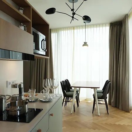 Hood House - Volldigitales Serviced