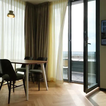 Aparthotel Hood House - Volldigitales Serviced