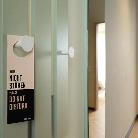 Hood House - Volldigitales Serviced