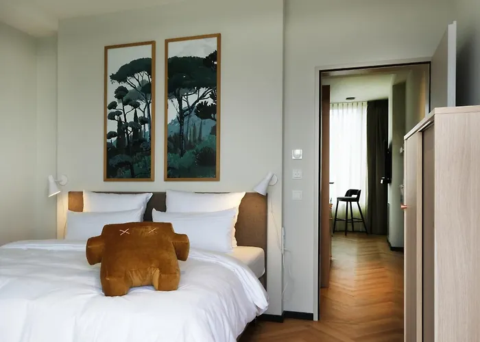 Hood House - Volldigitales Serviced 4*
