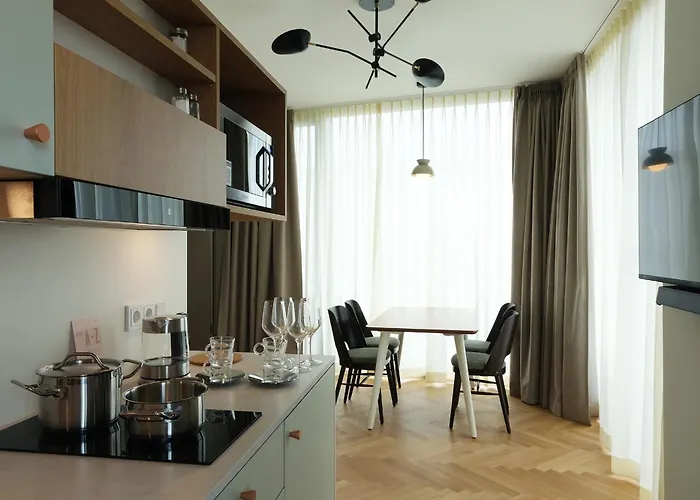 Hood House - Volldigitales Serviced