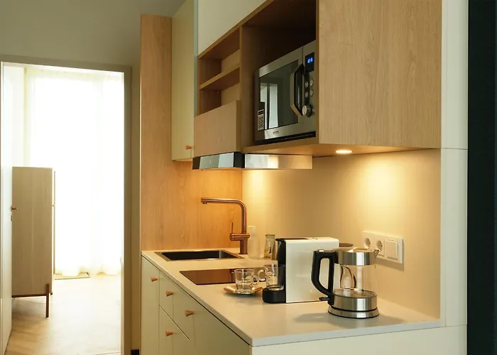 Hood House - Volldigitales Serviced Lägenhetshotell 4*