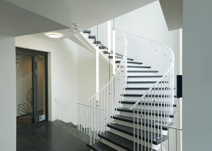 Hood House - Volldigitales Serviced Aparthotel 3*