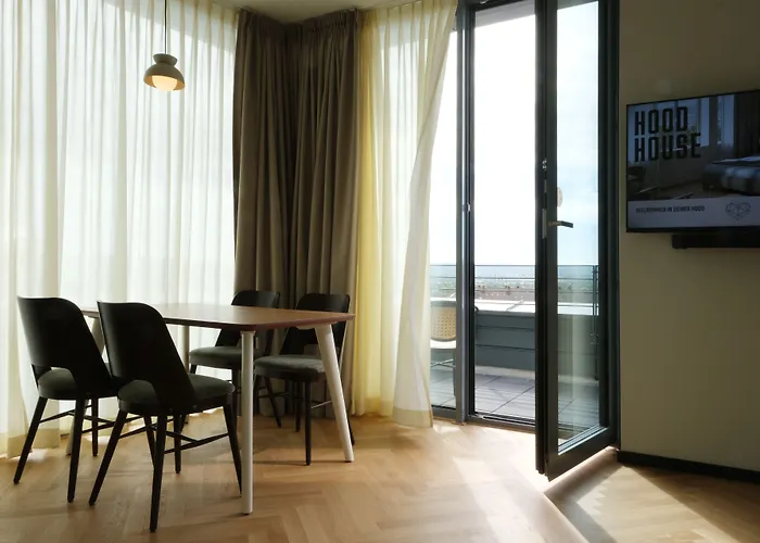 Hood House - Volldigitales Serviced 4*