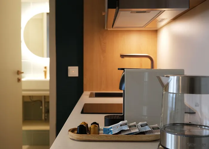 Aparthotel Hood House - Volldigitales Serviced 3*